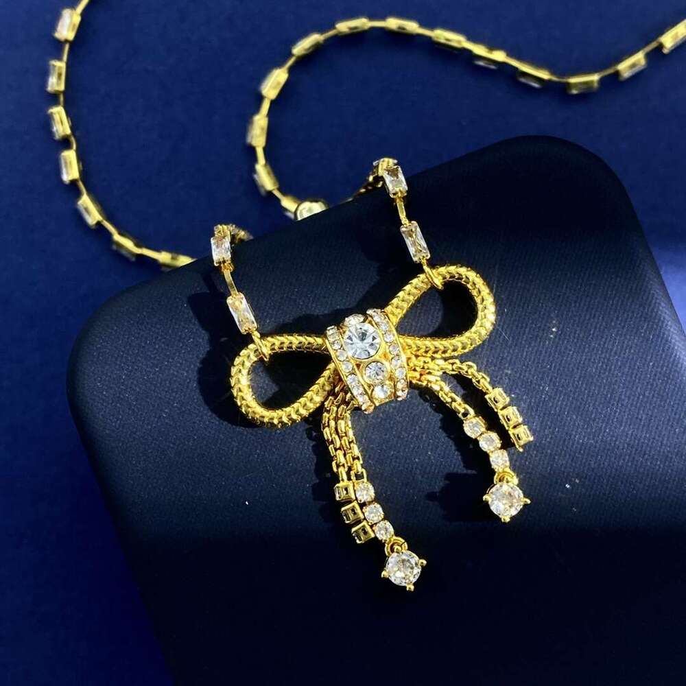 New design fashionable versatile, elegant and sweet temperament, bow inlaid with zircon chain necklace accessories