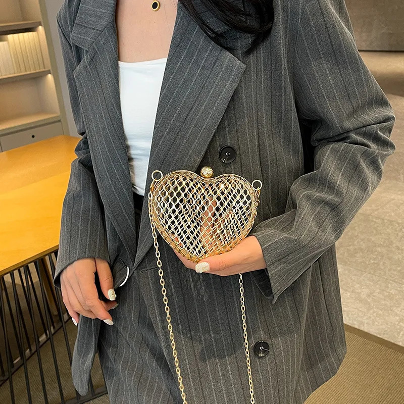 Mini Hollow Metal Heart Shape Clutch Handbag For Women Fashion Evening Party Bag Box Shoulder Chain Purse 250304