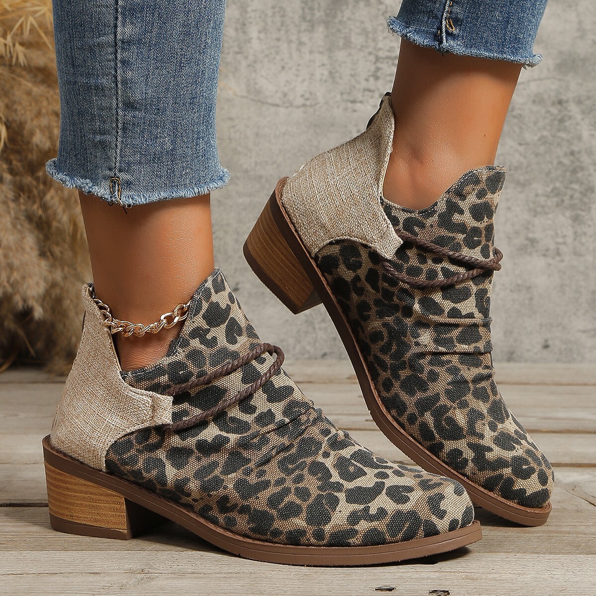 New Style with 2025 Fashion Slope Women's Single Cloth Shoes, Large Size, Color blocked, Autumn/Winter ddmykukumalu