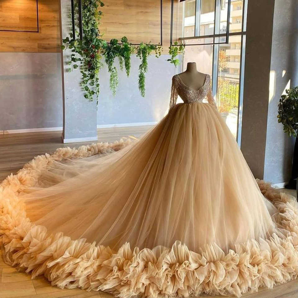 Princess Ball Gown Quinceanera Dress V Neck Long Sleeve Tiered Ruffles Party Sweet 16 Prom Gowns Vestidos De 15 Customized