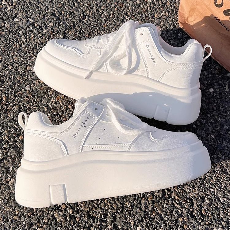 Sponge cake autumn height increase thick sole white 2025 new fashion board multifunctional sports and leisure shoes designer trendy sports shoes