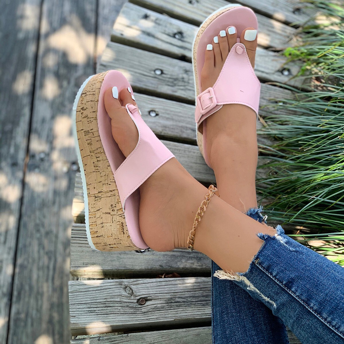 Toe Sandal Clip 2025 Large Summer Casual Thick Bottom Drag Women's Solid Color Cool New Style ddmykukumalu