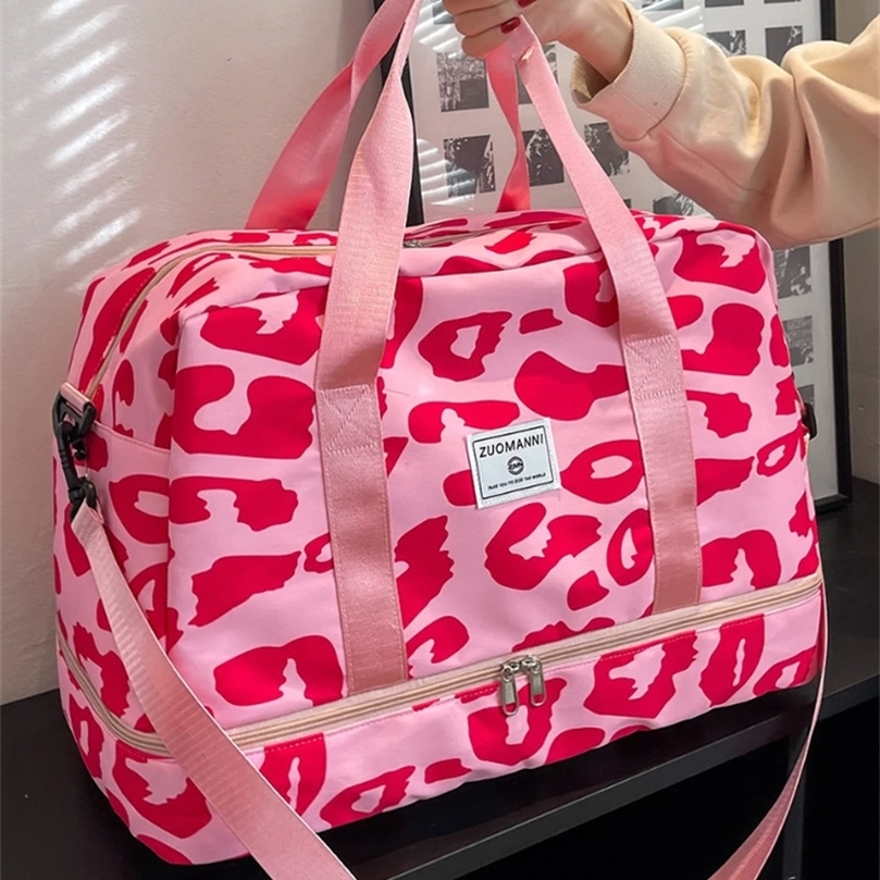 Spacious Durable Womens Carry-On Travel Bag with Animal Print Nylon Large Capacity Sports Gym Bag Weekend Overnight Bag 250305