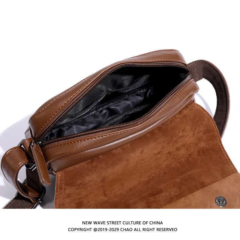 Men's Small Body Japanese Retro Casual Shoulder Fashion Brand Crossbody Leather Flap Messenger Men's Bag