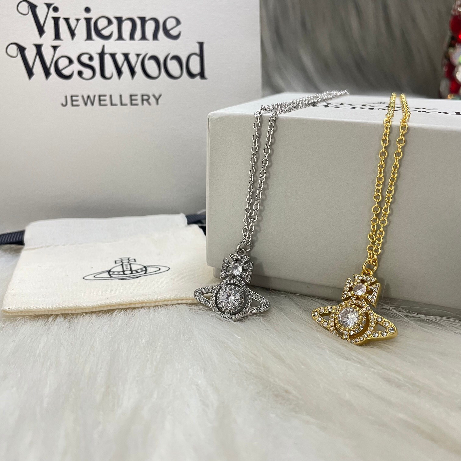 Vivienmes Viviannes Vivienenne Vivvienne Queen Dowagers necklace with full diamond Saturn doublesided wearable necklace light simple flat pl westwoods