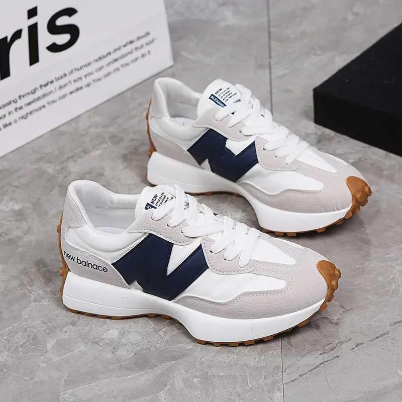 Womens Designer Sneakers 2024 New Womens Vulcanized Shoes Fall Fashion Casual Breathable Lace-Up Sneakers Zapatos De MujerC250412