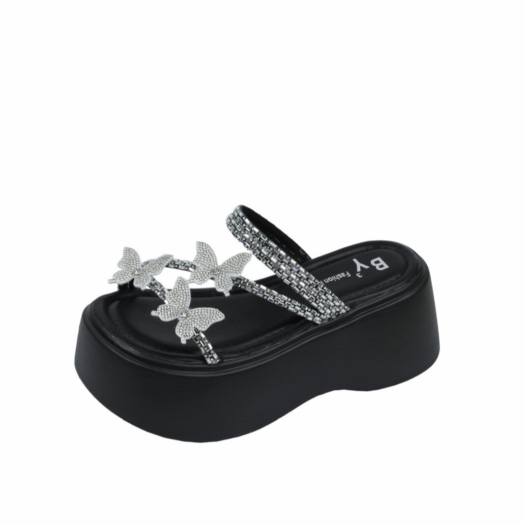 2025 Celebrity Stunning Fairy Style Sandals for Summer Wearing Beach Butterfly Rhinestone New Slippers Straight Dragging Designer Trendy Casual Sandal