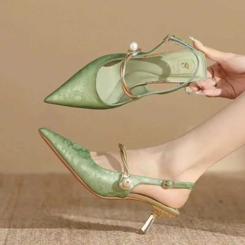 2024 New Summer Fi Pointed Toe Pearl Shoes Womens Sexy Sandals High H Banquet Womens Sandals Y250304