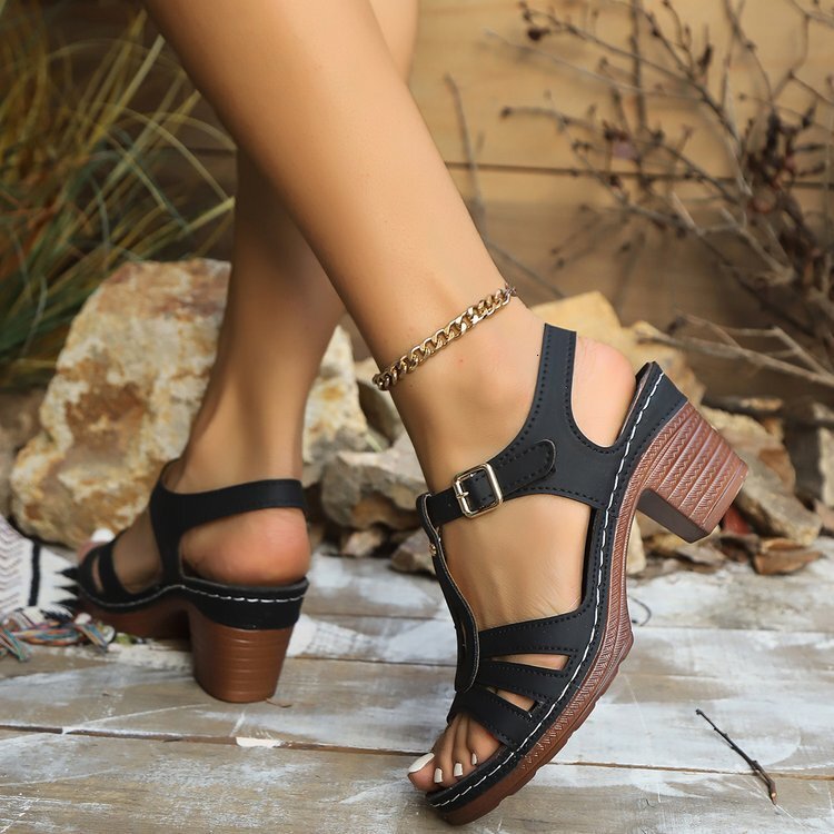 Large size wide buckle beach fish mouth sandals 2025 summer new mid heel flat strap rocking line shoes ddmykukumalu
