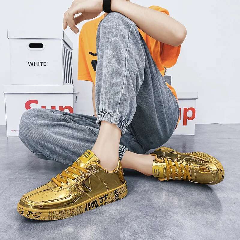 New Gold Couple Casual Glitter Sneakers Hip-hop Streetwear Skateboard Shoes Men Flat Designer Footwear