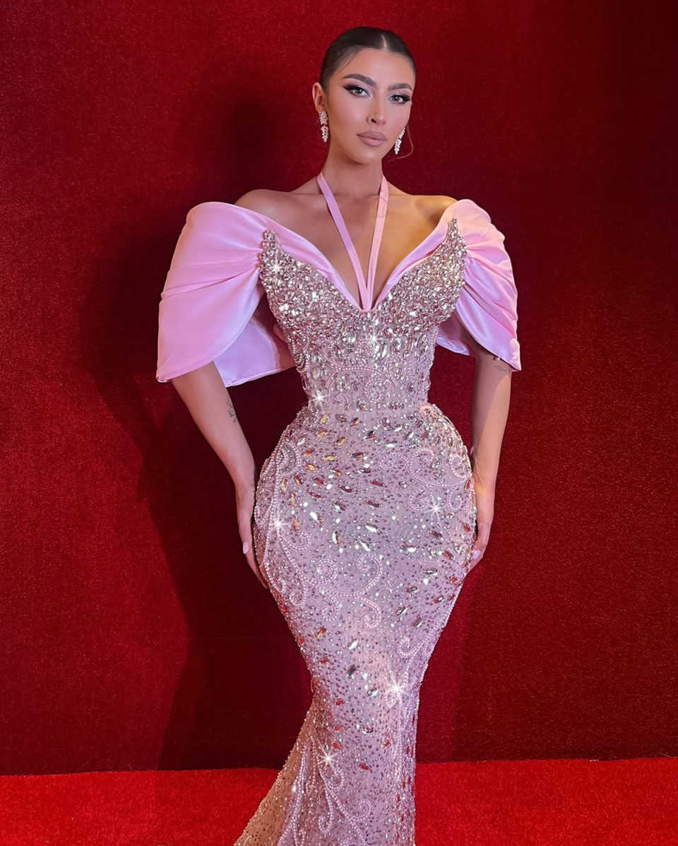 Designer Mermaid Evening Dresses For Women Off Shoulder Sleeveless Gown Crystal Sequins Sweep Train Party Customized Dress