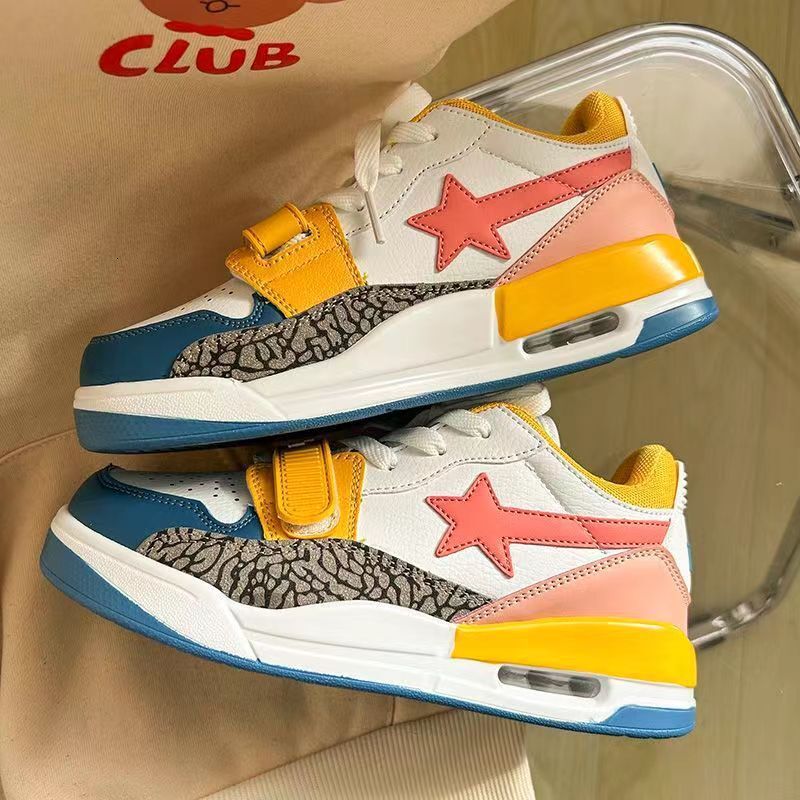 2025 New China-Chic Color Contrast Star Air Cushion Sneakers for Male Students Versatile Trend Light Basketball Running Shoes for Female Students