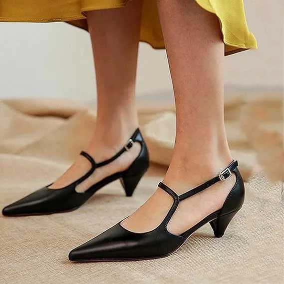Pointed Toe Big Size Shoes Wans Slippers Shallow Med 2024 Rubber Head H PU Fretwork Spike Pointed Toe Shoes Big Size W Y250304