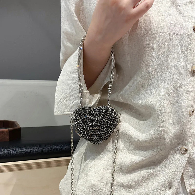 Mini Diamond Inlay Heart Shape Crystal Clutch Stones Evening Wedding Party Shoulder Bag Handle Rhinestone Handbags 250304