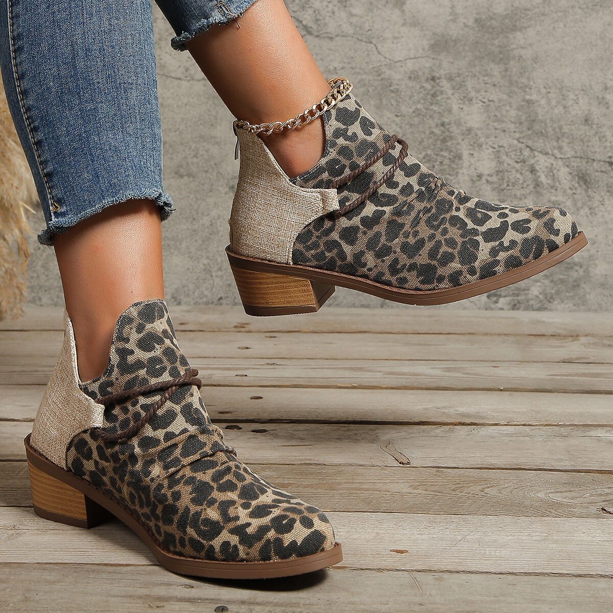 New Style with 2025 Fashion Slope Women's Single Cloth Shoes, Large Size, Color blocked, Autumn/Winter ddmykukumalu