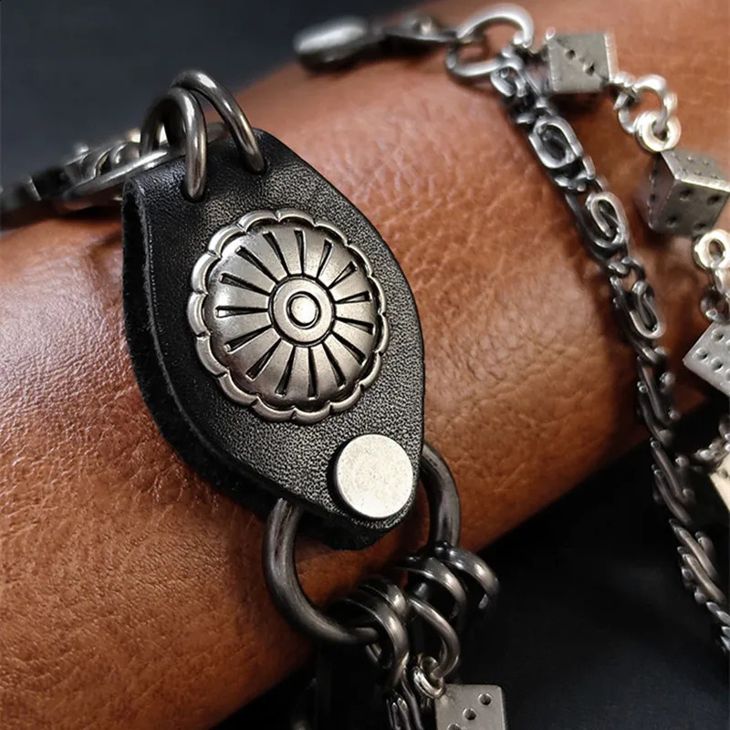 Men Vintage Long Metal Rock Trousers Hipster Pant Jean Keychain Ring Clip Tassel Keychains Women Accessory 250303