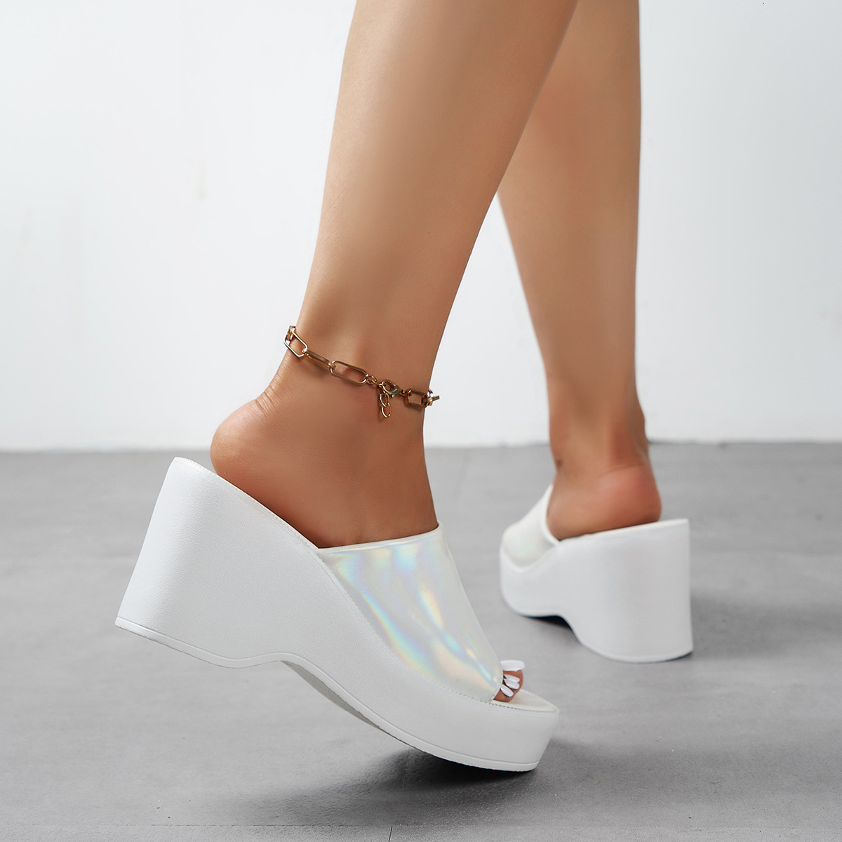 Large size minimalist sandals 2025 summer new item thick sole temu fashionable casual women ddmykukumalu