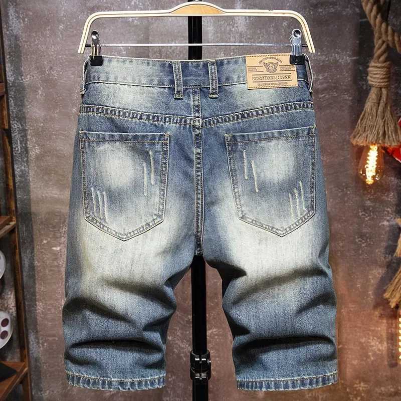 Summer Mens Perforated Denim Shorts Loose Straight Capris Casual Versatile Middle PantsT250305