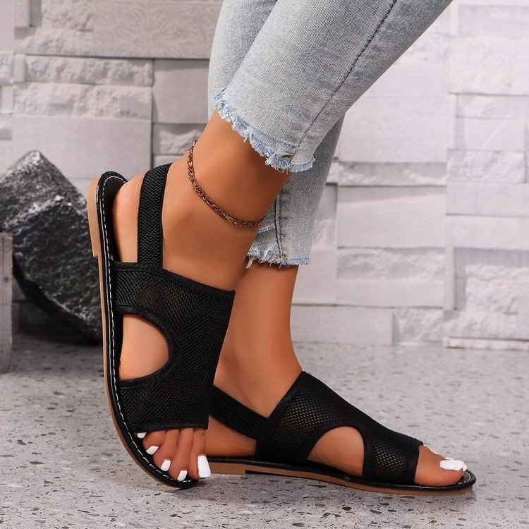 Large mesh belt hollowed out sandals for summer 2025, new flat bottomed round toe beach women's shoes ddmykukumalu