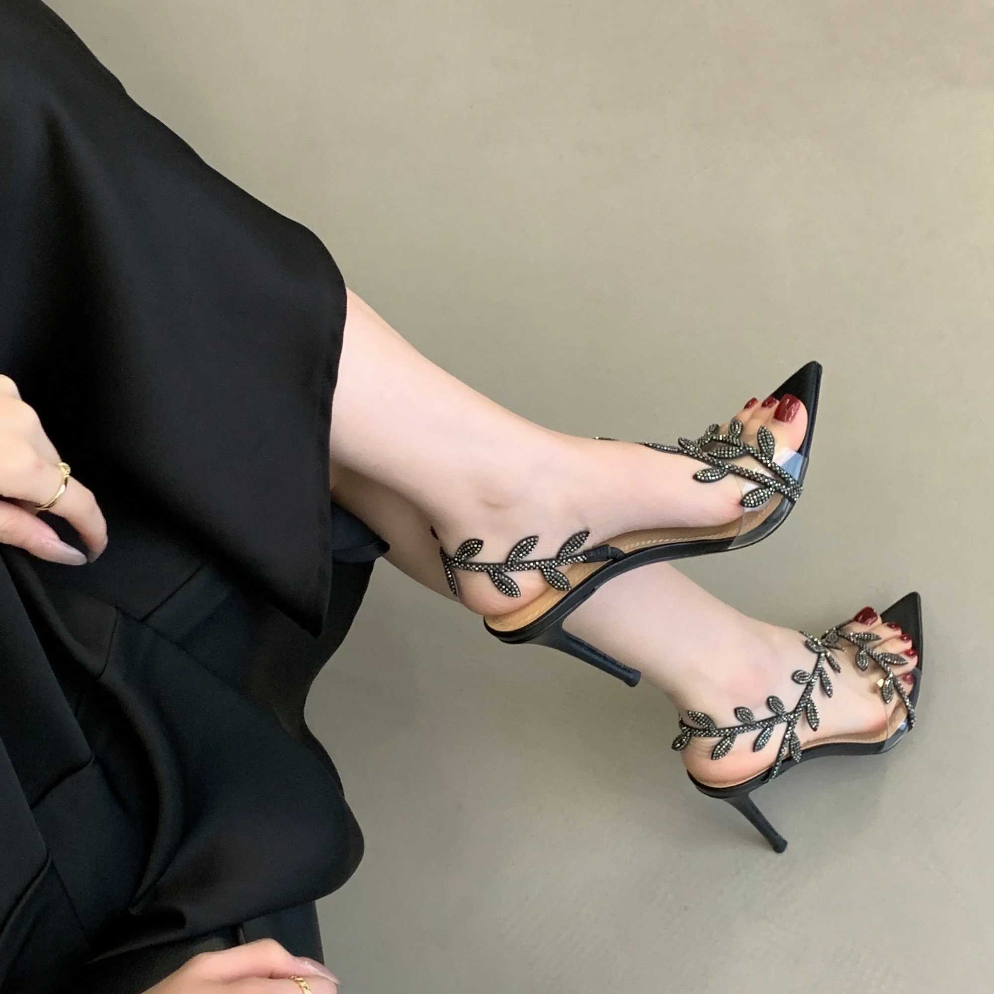 2025 Summer Womens Pumps Sexy Pointed Toe Rhine Leaves PVC Ankle Strap High Heel Sandals Party Dress Wedding ShoesXJ2500305