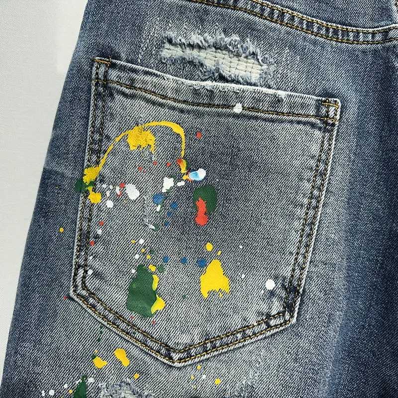 Trendy Denim Shorts For Men Summer Style Washed Blue Hole Punk American Style Slim Fit Graffiti Painted Mid Waist PantsT250305