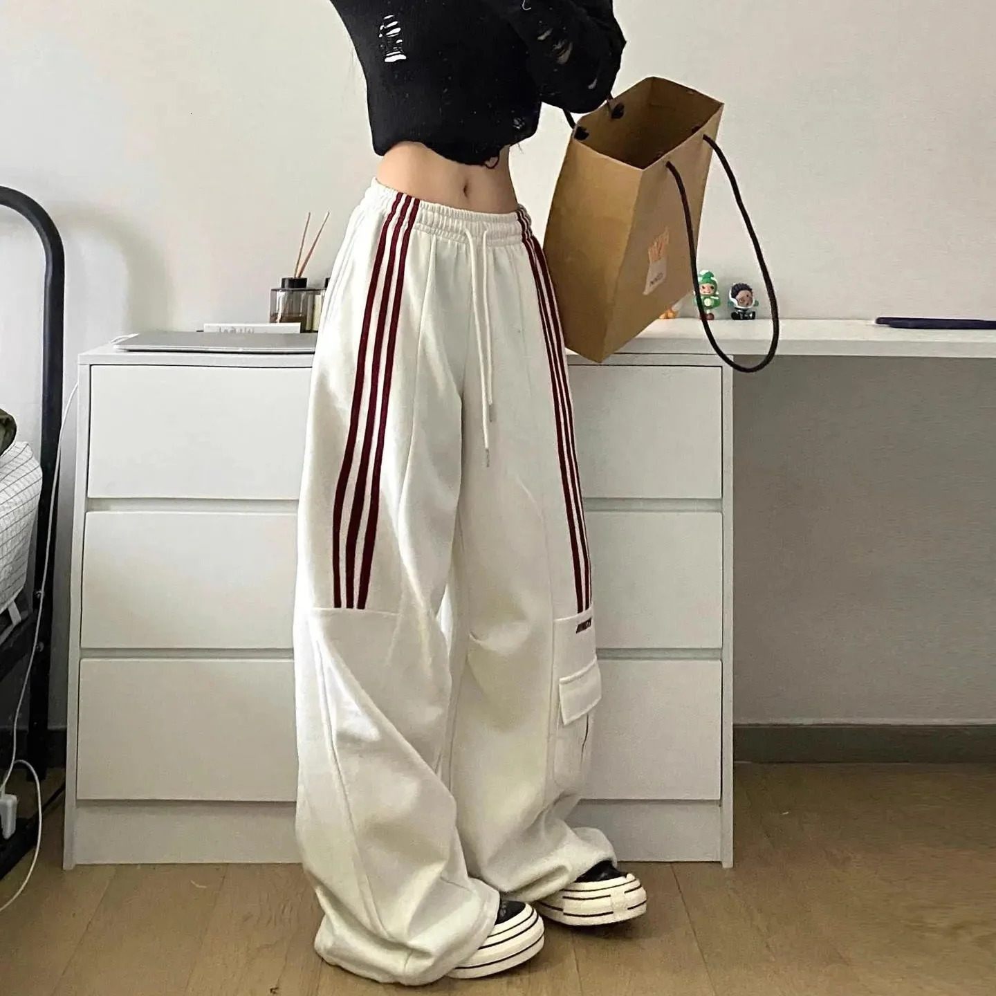 In Womens Sweatpants Casual Matching Wide Leg Pant Chic Sportswear Loose Cargo Pants Drawstring Joggers Baggy Streetwear 250304