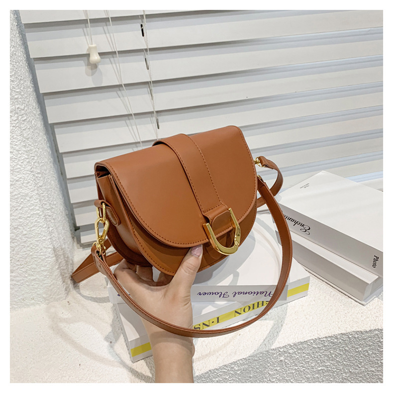 Free Shipping New Designer Bag Minimalist Women's Small Handbag Fashion Single Shoulder Underarm Saddle Bag Wallet