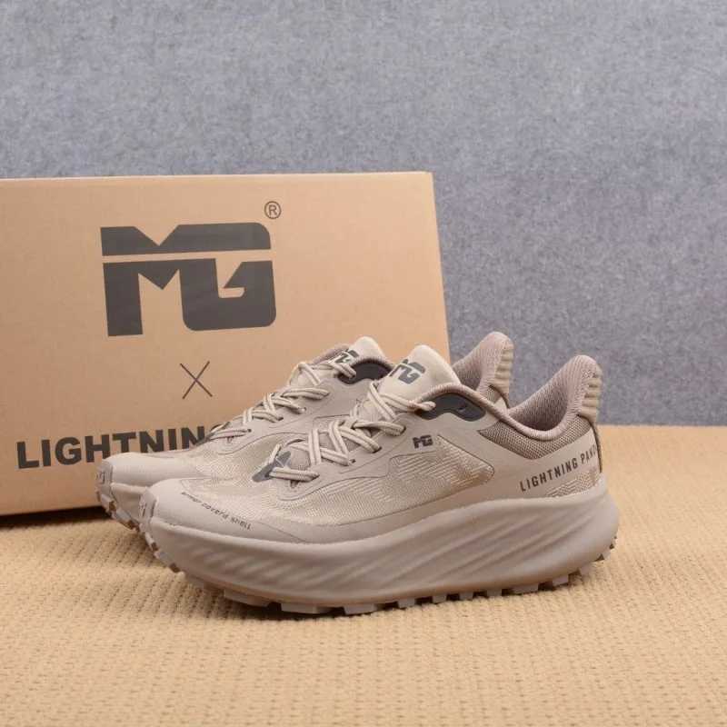 Designer Wide Last Thick Sole Outdoor Hiking Shoe Brand Jogging Sport Training Shoe Professional Wide Head Sport Running ShoeC250305