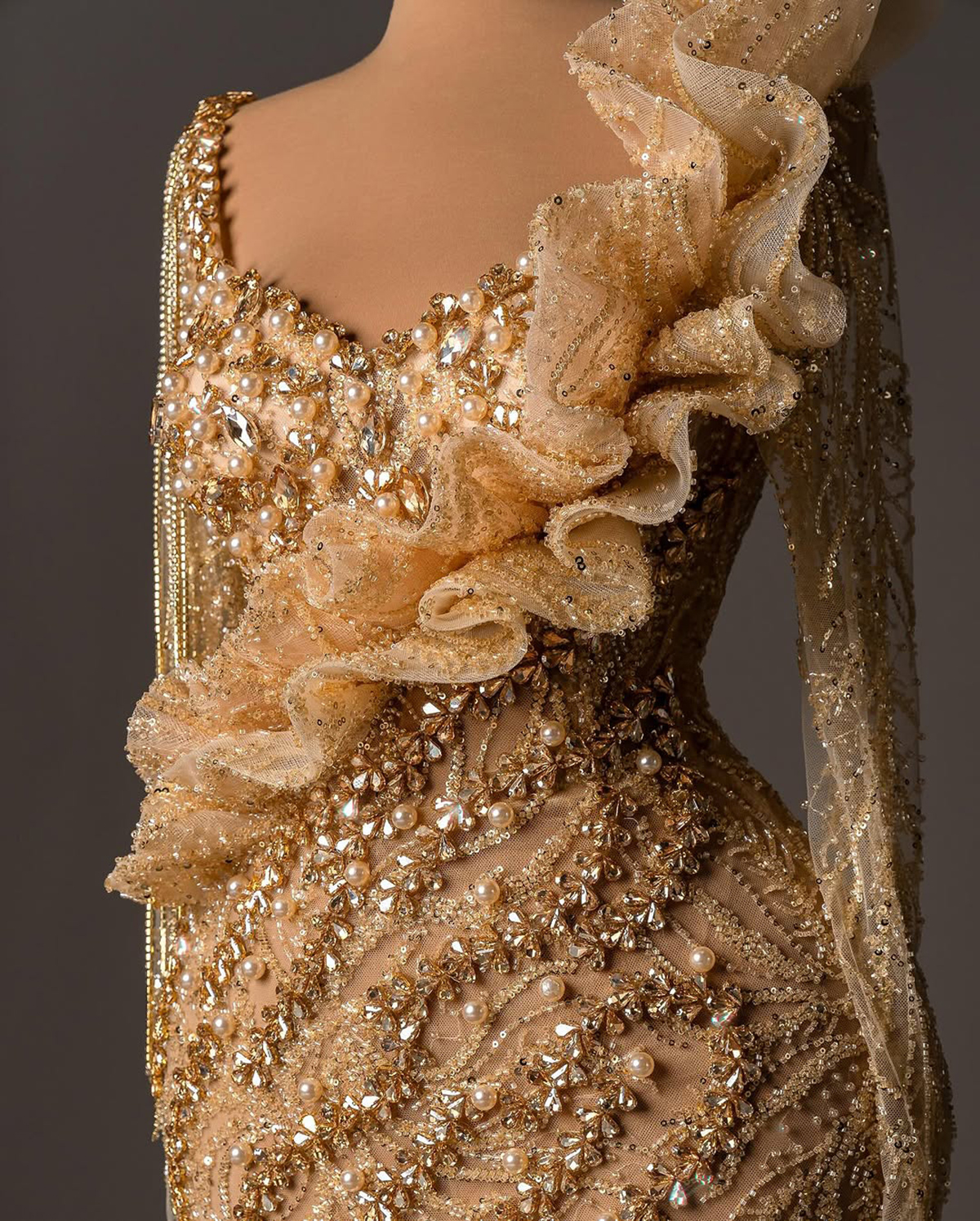 Exquisite Evening Dresses Crystal Pearls Mermaid Prom Gowns Rhinestone Tassel Long Sleeves Customized Sweep Train Formal Occasion Party Dress Vestidos