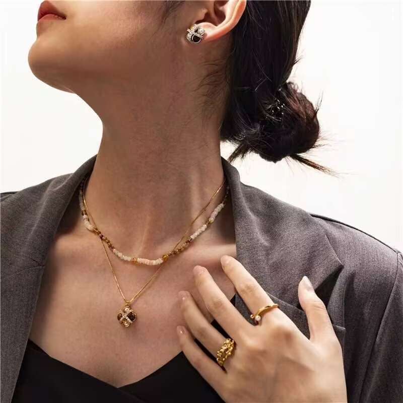 Brass plated tiger eye stone necklace versatile, high-end, simple, niche, fashionable, light , zircon collarbone chain