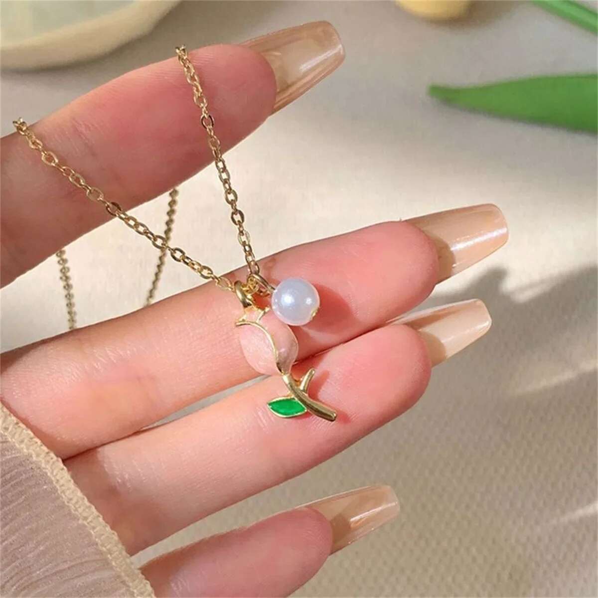 Elegant Enamel Pink Tulip wer Pendant Necklace Earring Women Charm Jewelry Young Girls Personality Accessories