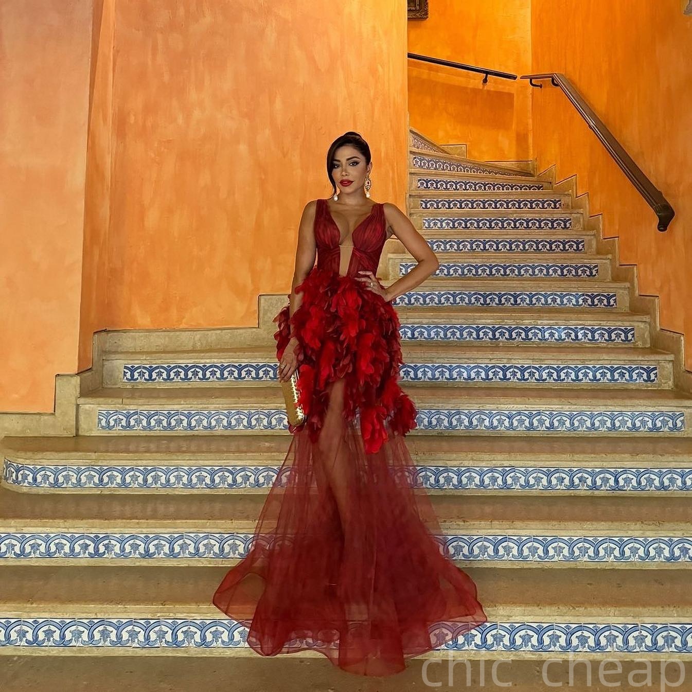 2025 Dark Red A-line Prom Dresses Deep V-neck Feather See Through Evening Formal Party Second Birthday Engagement Gowns Plus Size Dress For Special Oc
