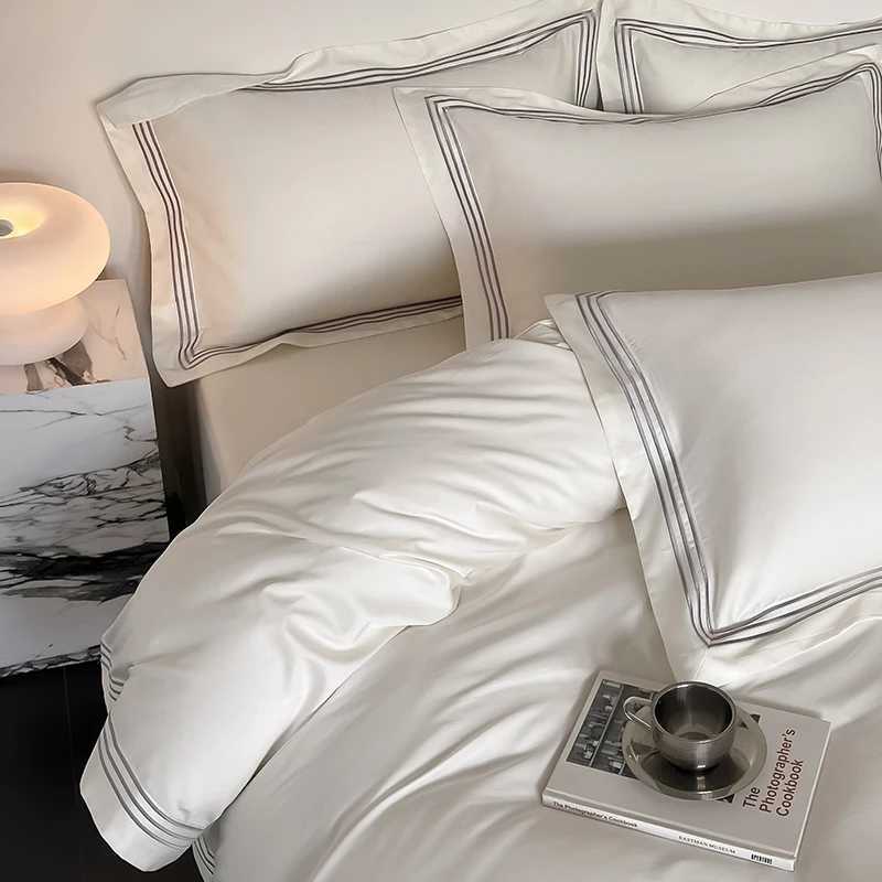 Luxury 1000TC Egyptian Cotton Solid Color Hotel Style Embroidery Bedding Set Duvet cover Set Flat/Fitted Bed Sheet PillowcasesT250304