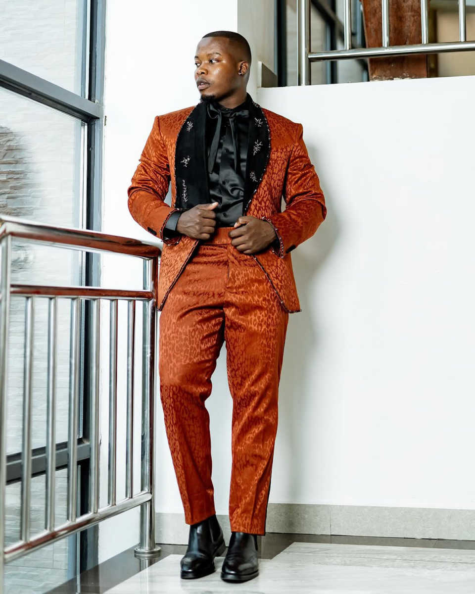 Brilliant Wedding Tuxedos Printing Appliques Men Suits Shawl Lapel 2 Piece Set Jacket Pants Groom Business Blazers Customized