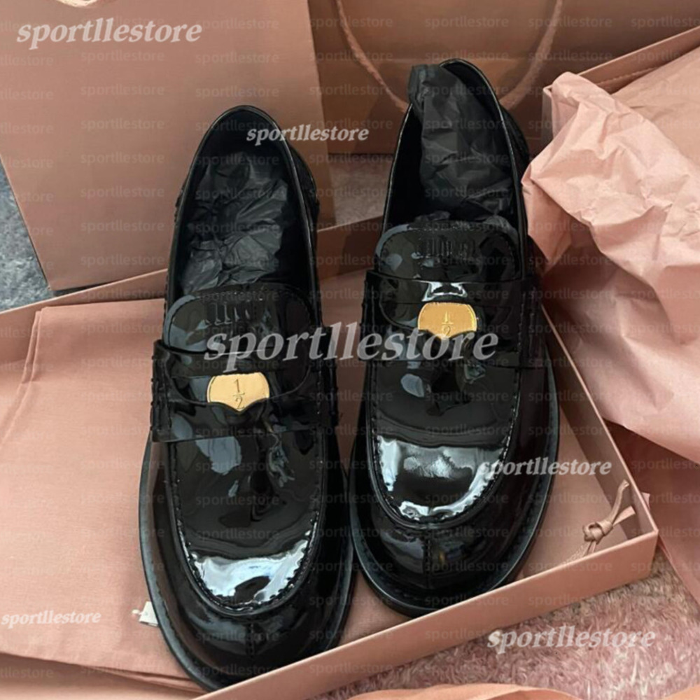 Designer dress Monolith shoes loafers Women thick soled quilted leather cover mule patent casual shoes metal buckle black flat shoes mule soft leather shoes
