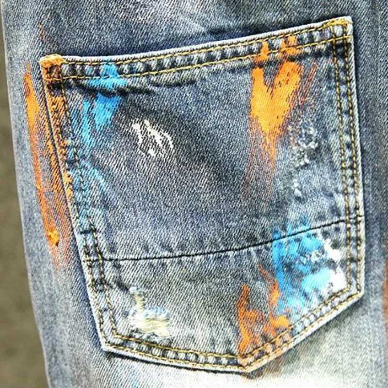 Mens Short Jeans Pants Multi Color Ripped Graffiti Male Denim Shorts Korean Fashion Blue New in Cut Emo Trend 2024 Original XlT250305