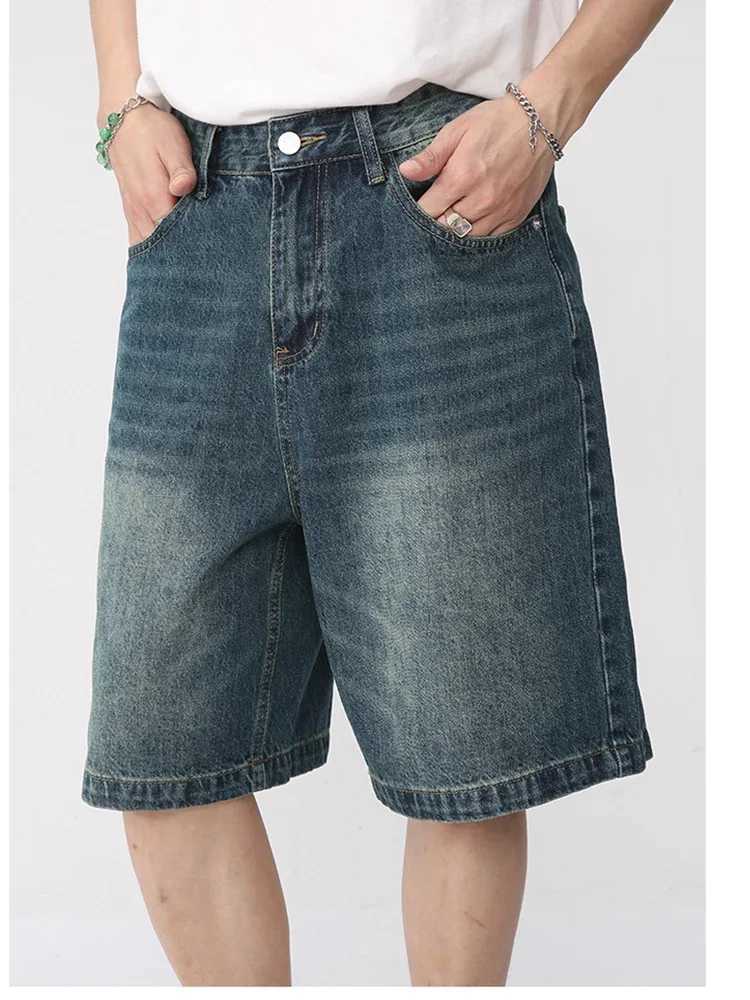 Men Summer Denim Shorts New Korean Loose Vintage Fashion Wash Casual Over Knee Capris Straight Leg PantsT250305