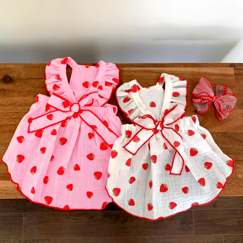 Summer Clothes for Dogs Strawberry Print Dog Dress Fashion Suspenders Dress Chihuahua Bichon Yorkie Puppy Skirt Girls Dog Outfit
