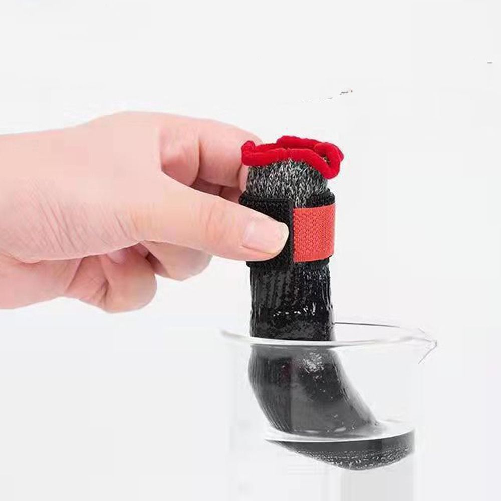 4pcs/set Waterproof Pet Socks Booties with Rubber Sole Anti Scratch Dog Foot Covers Nonslip Anti-stain Pet Paw Protector