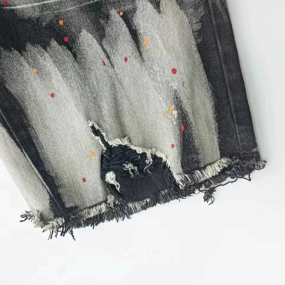Fashion Tide Anti-Aging Tie-Dye Spray Paint Slim Fit Casual Black Denim Shorts Mens Summer Knee Length ShortsT250305