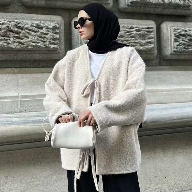 TRAF 2024 New Autumn Coat Chic Loose Warm Elegant Women's Jackets Street Fashion Young Holiday Comfort Jacket