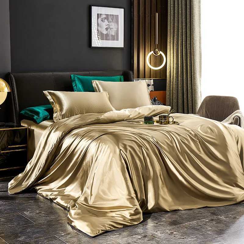 Solid Mulberry Silk Bedding Set with Duvet Cover Bed Sheet Pillowcases Luxury Satin Single Double Bedsheet King Queen Twin SizeT250304