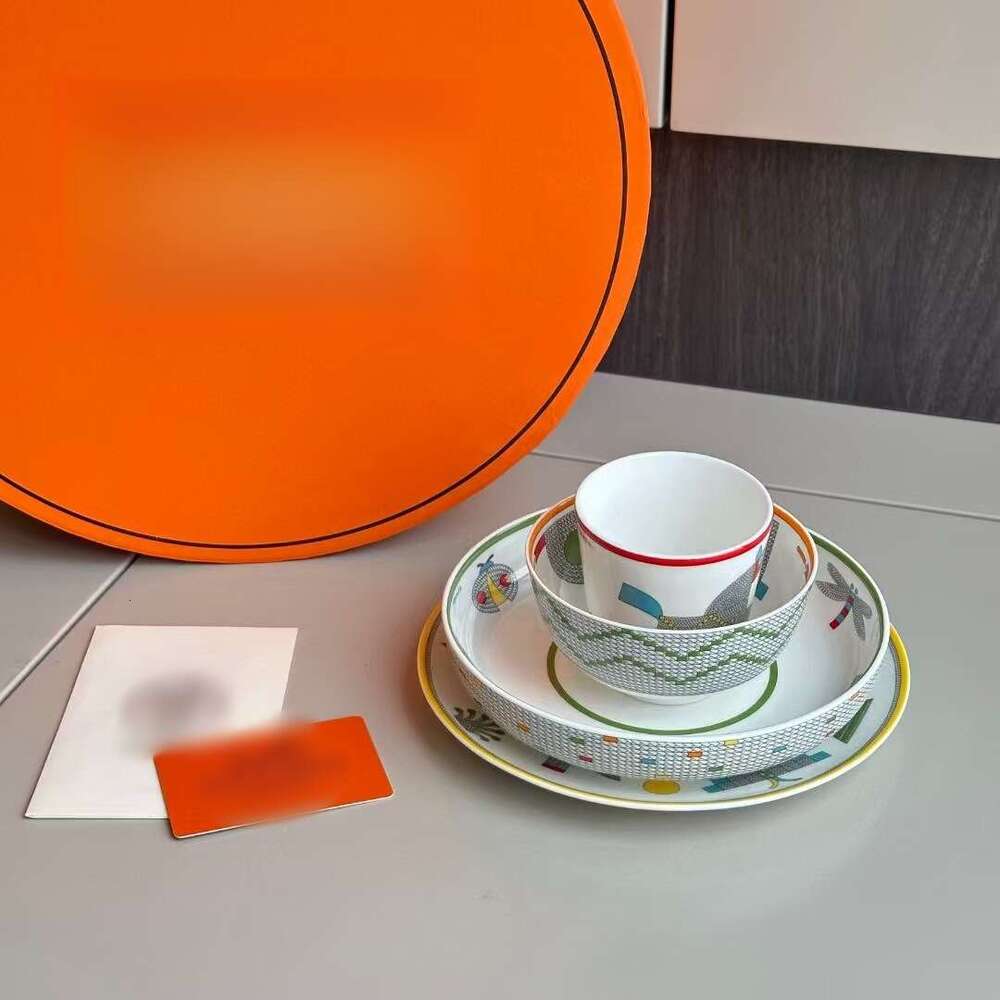 New Four Piece Children's Tableware Set Bowl European Ceramic Plate Water Cup Couple Mug