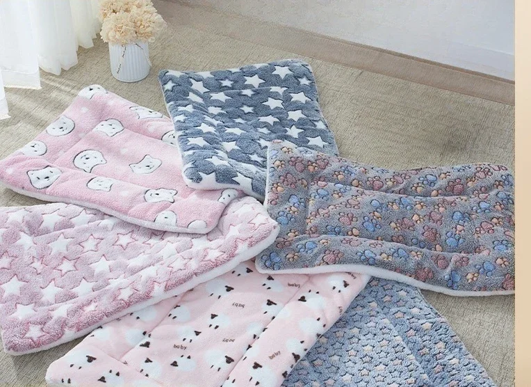 Floor Mat Cat Dog Universal Blanket Pad Pet Supplies Autumn and Winter Pet Sleeping Pad Thickened Warm