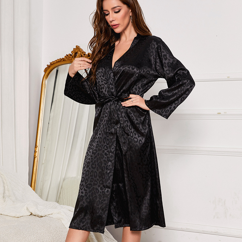European Fashion Long Sleeve Robe for Women - Large Size Open-Front Bathrobe with Collar Home Wear
