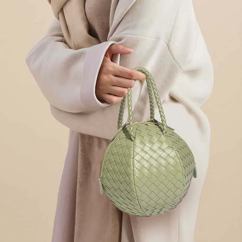 Fashionable Design Spring/Summer New Handwoven Handheld Embroidered Ball With Simple And Versatile Texture, Single Shoulder Crossbody Bag For Women