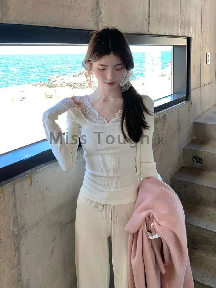 Pink Sexy V-Neck Lace Ing Bow T-Shirt Women Autumn Winter Sweet Long Sleeve Slim Tops Korea Chic Design Casual Blouse 2024