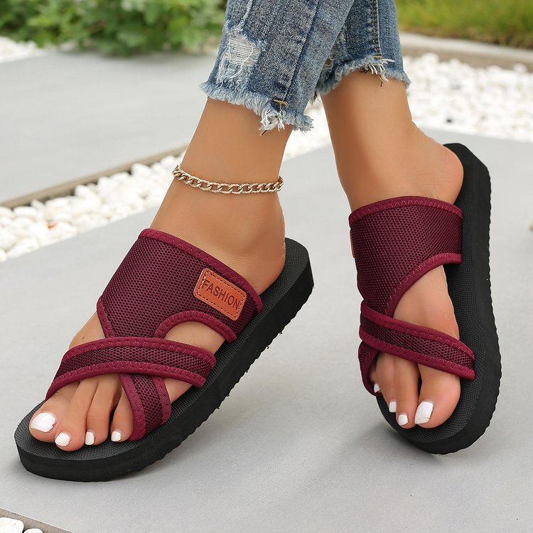oversized mesh round toe cross strap flat bottom fashionable cool slippers 2025 sports style women's shoes ddmykukumalu
