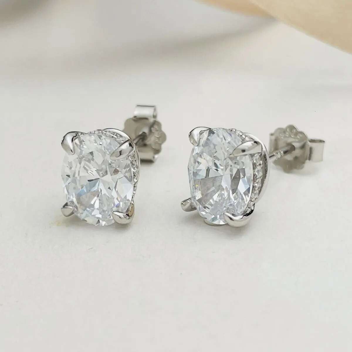 DEZO Total 4 Carats Oval Cut Moissanite Earring For Women Solid Sterg Sier Stud Earrings VVS D Color GRA Certificate