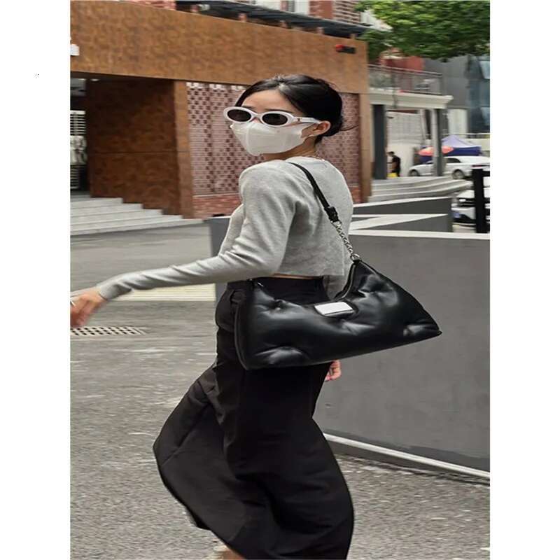 2025 Niche Design Underarm Lazy Casual Shoulder Crossbody Cloud Bag Real Sheepskin
